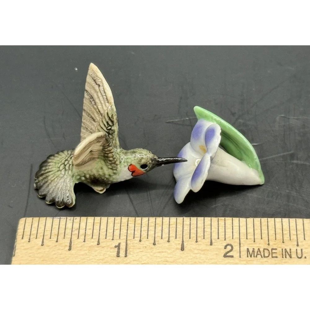 Porcelain Hummingbird With Flower 1
